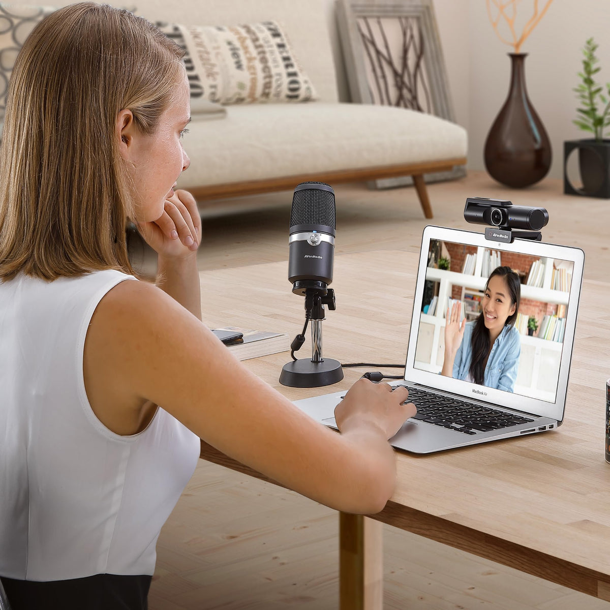 AVerMedia PW313D DualCam 2K Document Camera for Trading Cards, Miniatures