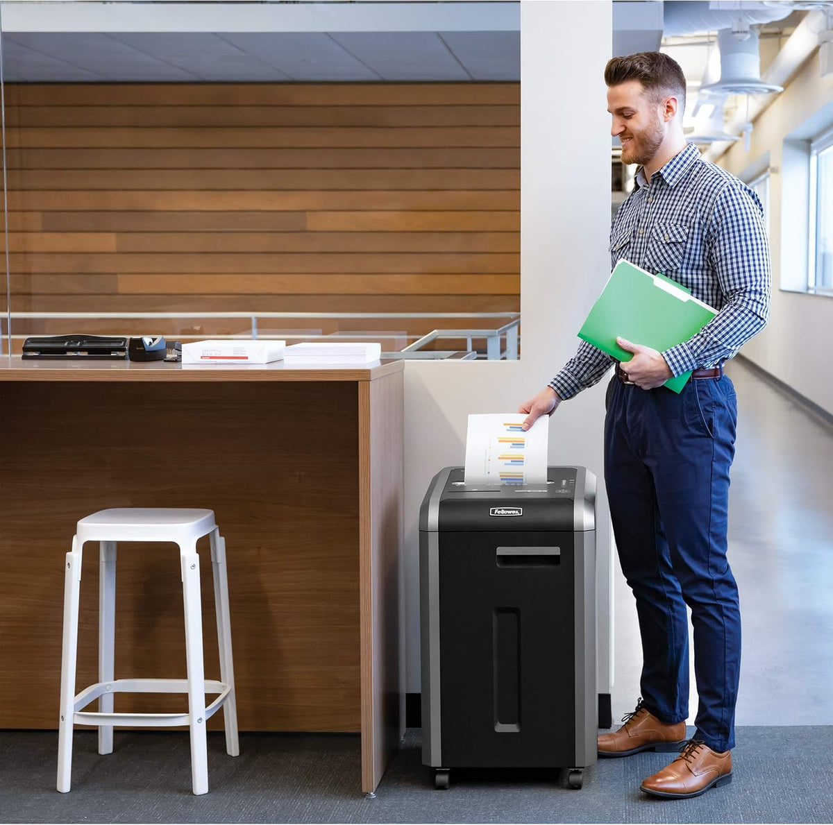 Fellowes Powershred 225i 100% Jam Proof 20-Sheet Strip-Cut Shredder (3322001)