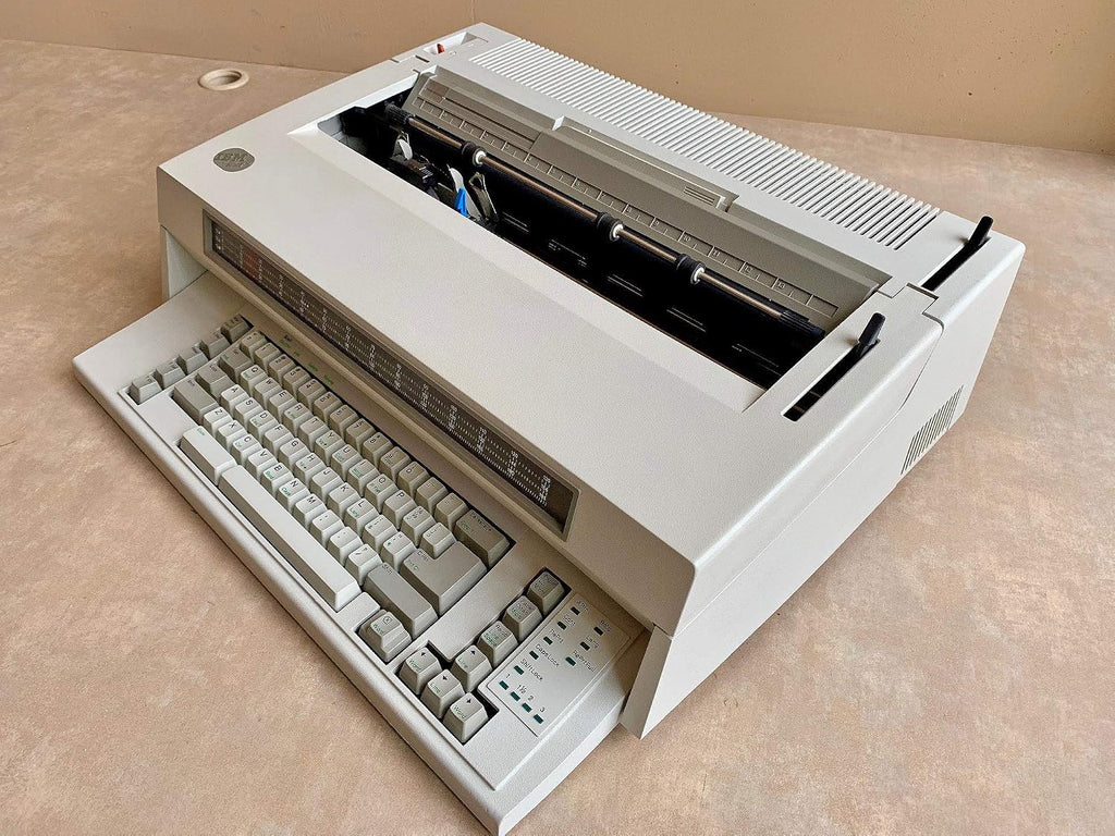 IBM Wheelwriter 10 Typewriter