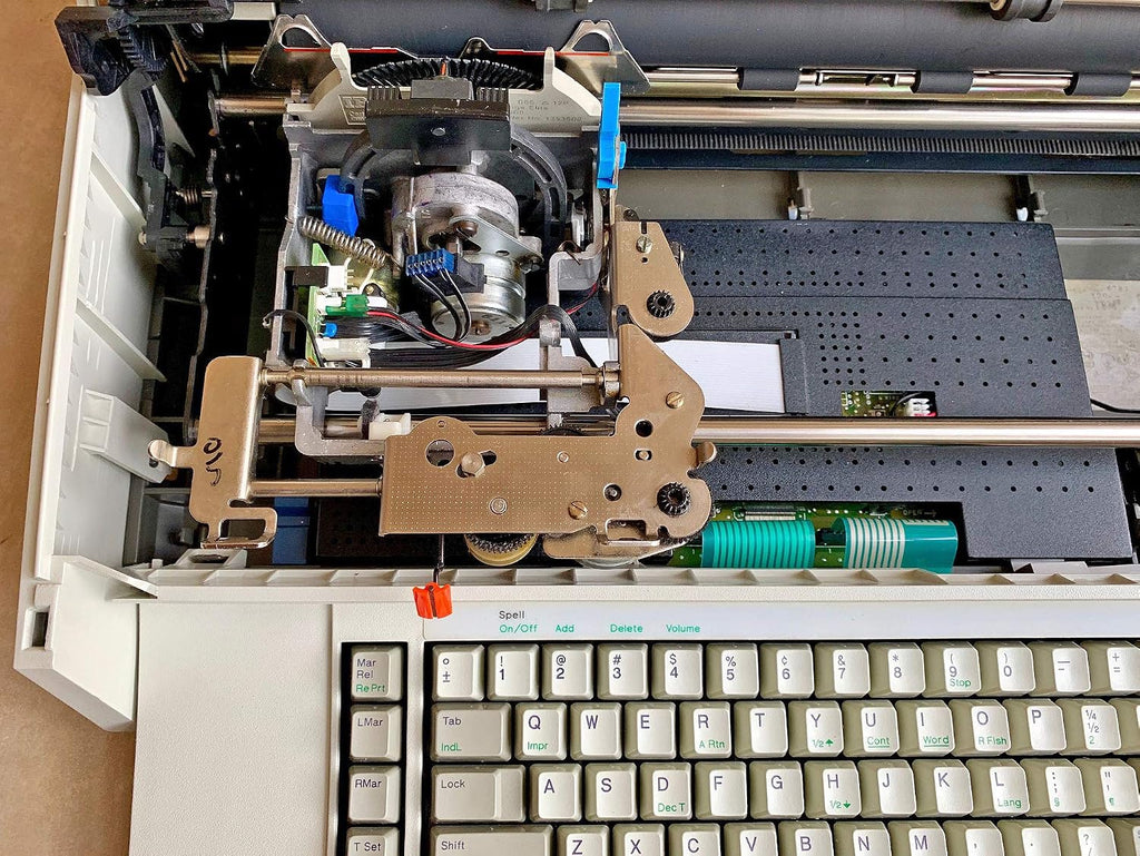 IBM Wheelwriter 10 Typewriter
